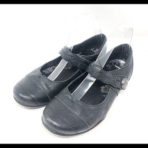 TAOS Applause Black Leather Mary Janes Size 8
